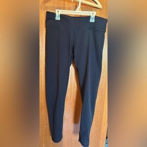 Danskin black, size L leggings